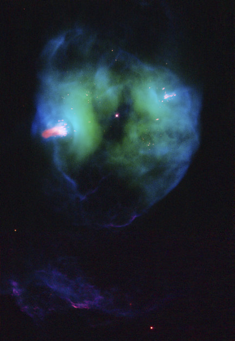 4300 ışık yılı uzaklıktaki NGC 2371 bulutsusu. Yüksek çözünürlükteki görüntü için görsele tıklayınız (NASA/ESA/Hubble Heritage Team (STScI/AURA)).