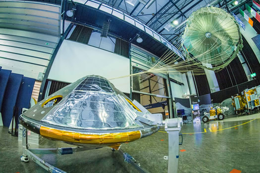 Mars’a Paraşütle İniş